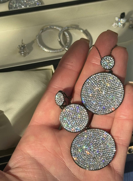 From Day to Night: Transforming Your Look with Jewelry